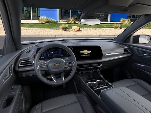 New 2026 Chevrolet Traverse LT FWD image 15