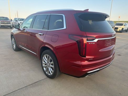 Used 2024 Cadillac XT6 Premium Luxury w/ Technology Package AWD/4WD image 5