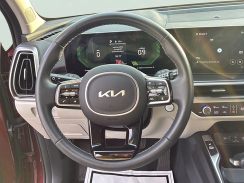 Certified 2025 Kia Sorento S AWD/4WD image 28