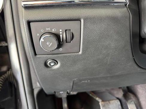 Used 2015 Jeep Grand Cherokee Overland image 6