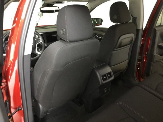 Used 2024 GMC Terrain SLE w/ Driver Convenience Package FWD image 34