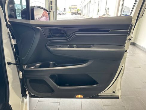 Used 2025 Honda Odyssey Elite image 57