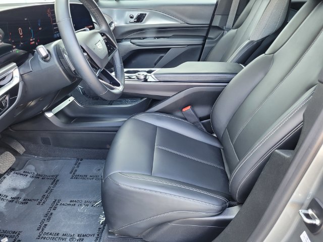 Certified 2024 Cadillac Lyriq Tech RWD image 17