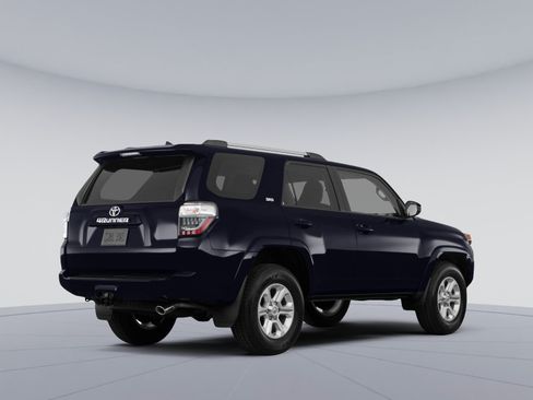Used 2022 Toyota 4Runner SR5 AWD/4WD image 3