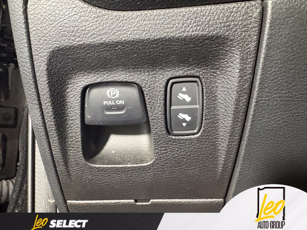 Used 2022 RAM 1500 Big Horn AWD/4WD image 14