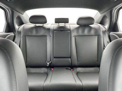 New 2025 Hyundai Ioniq 6 Limited image 16