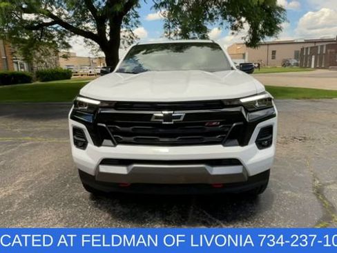 Certified 2024 Chevrolet Colorado Z71 w/ Z71 Convenience Package 2 AWD/4WD image 3