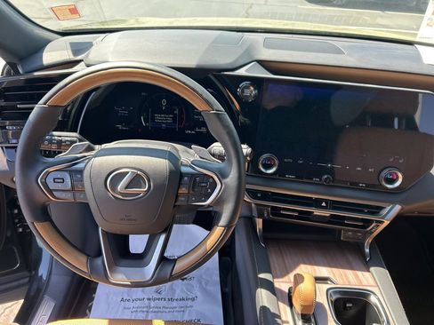 Used 2025 Lexus RX 350 Premium FWD image 6