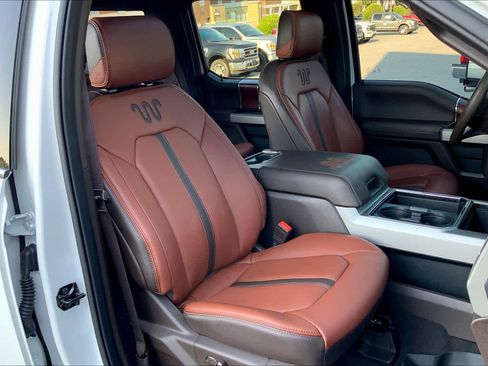 Used 2021 Ford F250 King Ranch w/ King Ranch Ultimate Package AWD/4WD image 9