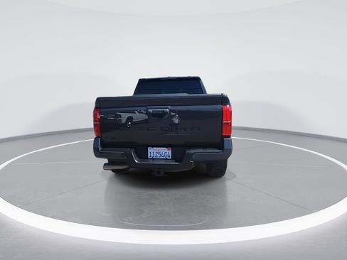 Used 2024 Toyota Tacoma TRD Sport AWD/4WD image 7