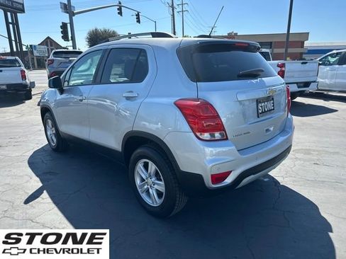 Certified 2022 Chevrolet Trax LT w/ Driver Confidence Package image 7