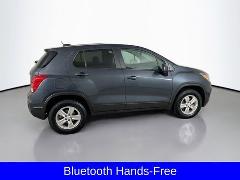 Used 2021 Chevrolet Trax LS w/ Tint and Cruise Package image 10