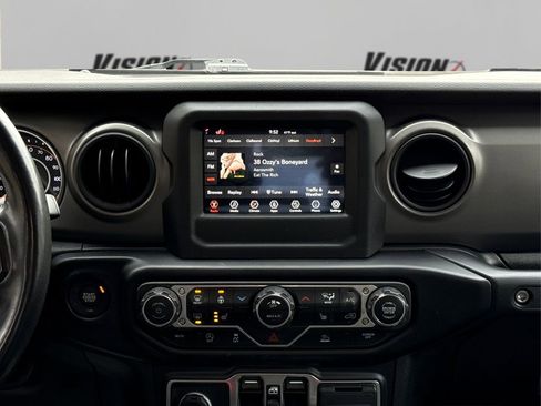 Used 2022 Jeep Gladiator Sport AWD/4WD image 18