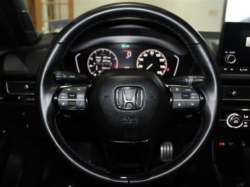 Used 2025 Honda Civic Sport image 16