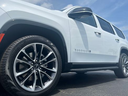 New 2025 Jeep Wagoneer Series II w/ Premium Group I image 5