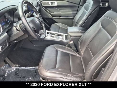 Used 2020 Ford Explorer XLT w/ Equipment Group 202A AWD/4WD image 18