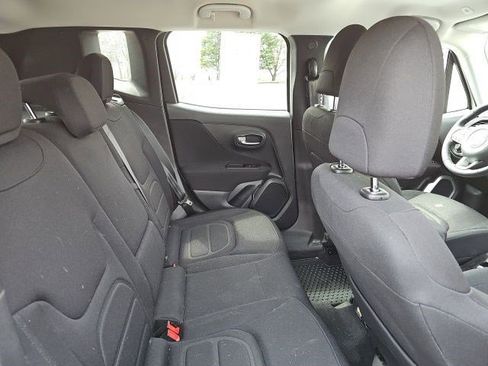 Used 2021 Jeep Renegade Latitude w/ Convenience Group AWD/4WD image 15