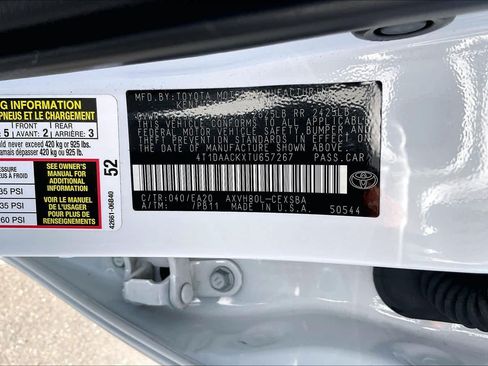 Used 2026 Toyota Camry SE FWD image 31