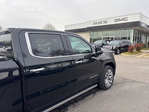 Used 2022 GMC Sierra 1500 Denali w/ Denali Reserve Package image 19