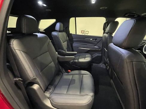 Used 2026 Chevrolet Traverse LT AWD/4WD image 22