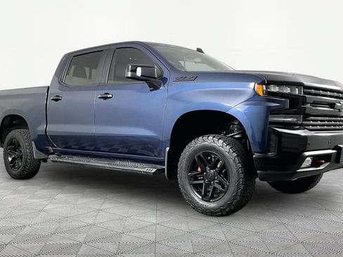 Used 2021 Chevrolet Silverado 1500 LT Trail Boss w/ LT Trail Boss Premium Package AWD/4WD image 2