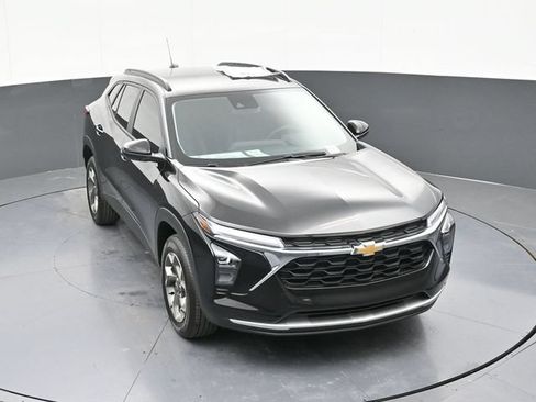 New 2026 Chevrolet Trax LT w/ LT Convenience Package FWD image 58
