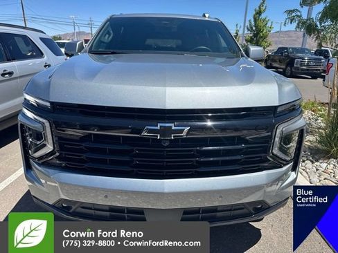 Used 2025 Chevrolet Suburban RST w/ Comfort Package AWD/4WD image 2