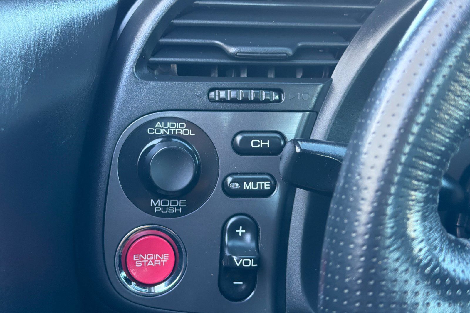Used 2001 Honda S2000 image 34