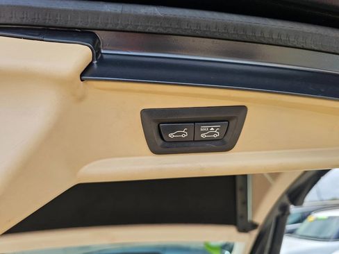 Used 2017 BMW 535i Gran Turismo image 17