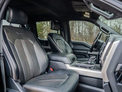 Used 2019 Ford F150 Platinum image 32