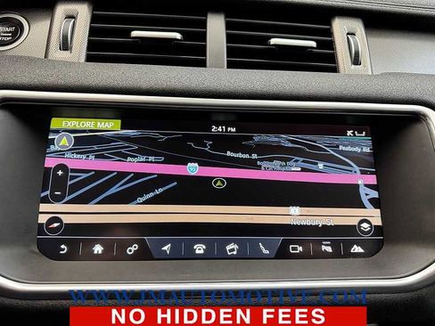 Used 2018 Land Rover Range Rover Evoque SE Premium image 23