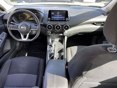 Used 2025 Nissan Sentra SV w/ All-Weather Package FWD image 11