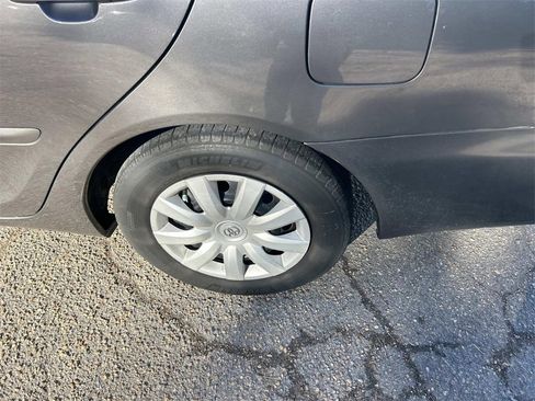 Used 2003 Toyota Camry LE image 13