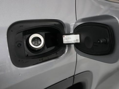 Used 2022 Jeep Compass Latitude w/ Convenience Group FWD image 16