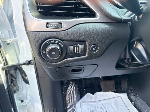 Used 2022 Jeep Cherokee Latitude Lux AWD/4WD image 18