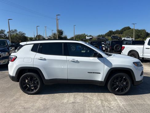 New 2026 Jeep Compass Latitude AWD/4WD image 6