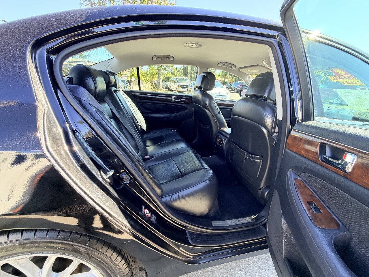 Used 2009 Hyundai Genesis 3.8 RWD image 19