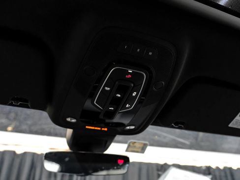 Used 2019 Audi Q7 3.0T Prestige w/ Prestige Package AWD/4WD image 43