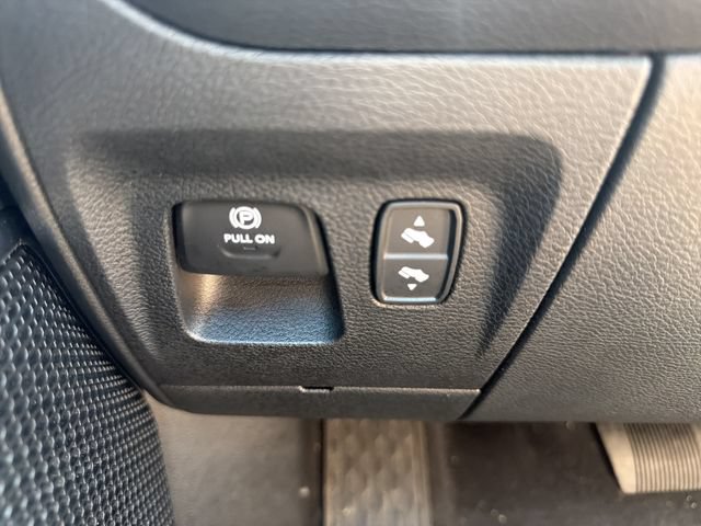 Used 2026 RAM 1500 Laramie AWD/4WD image 35