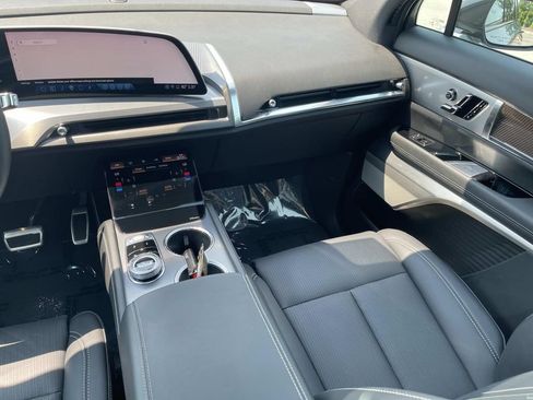 Certified 2026 Cadillac Vistiq Sport w/ LPO, Floor Liner Package AWD/4WD image 16