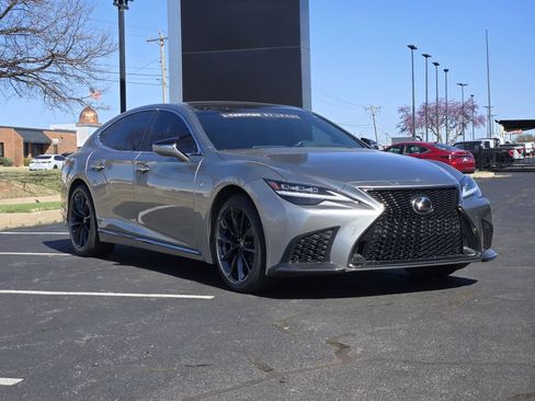Certified 2022 Lexus LS 500 F Sport w/ Accessory Package (Z2) RWD image 3