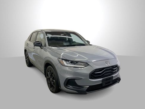 Used 2023 Honda HR-V Sport image 1