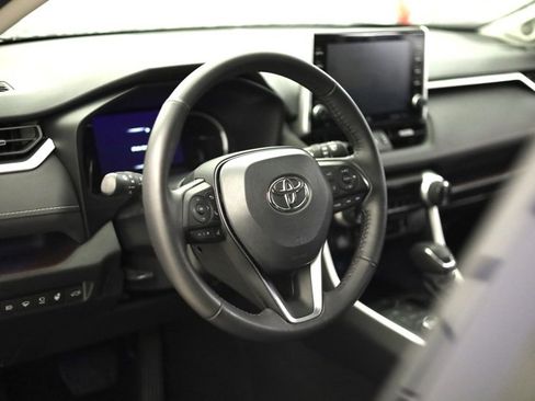 Certified 2022 Toyota RAV4 Limited image 12