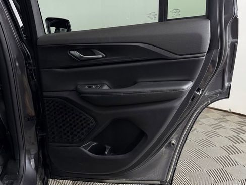 Used 2023 Jeep Grand Cherokee Altitude AWD/4WD image 30