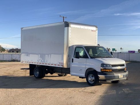 New 2025 Chevrolet Express 4500 w/ Power Convenience Package image 3