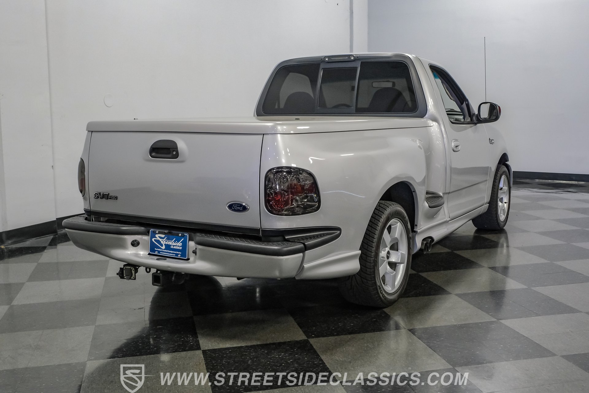 Used 2001 Ford F150 Lightning RWD image 25
