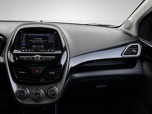 Used 2021 Chevrolet Spark LT FWD image 31