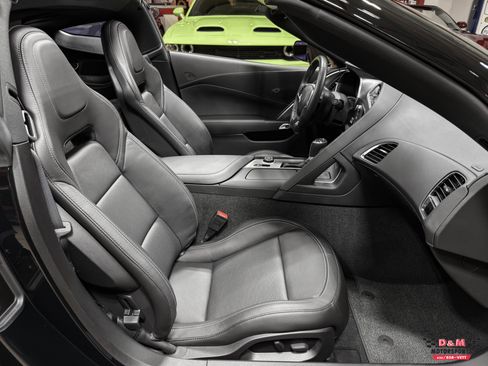 Used 2017 Chevrolet Corvette Stingray Coupe image 13