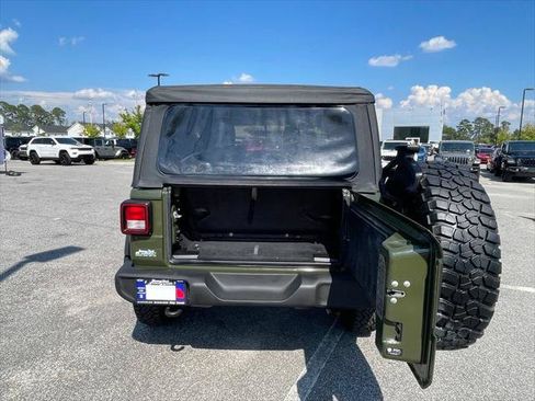 Certified 2023 Jeep Wrangler Sport AWD/4WD image 36