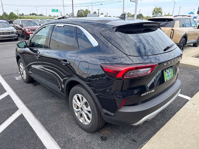 Used 2023 Ford Escape Active AWD/4WD image 9